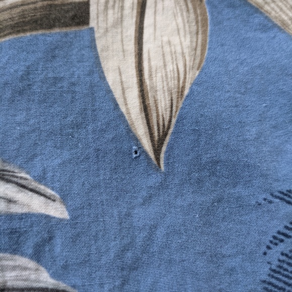 Pierre Cardin Hawaiian Shirt Men's XL Blue Tan Floral * - Picture 10 of 10